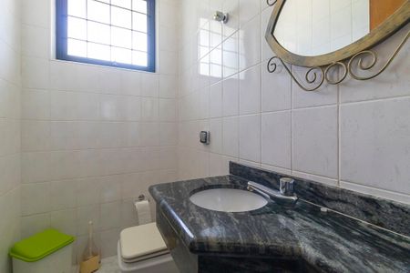 Casa à venda com 336m², 5 quartos e 4 vagasLavabo do salão