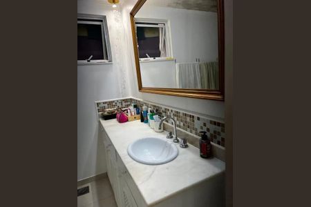 Apartamento à venda com 139m², 4 quartos e 1 vaga Apartamento à venda com 139m², 4 quartos e 1 vagaBanheiro