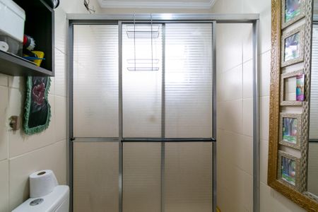 Casa à venda com 218m², 3 quartos e 2 vagas Casa à venda com 218m², 3 quartos e 2 vagasBanheiro Social