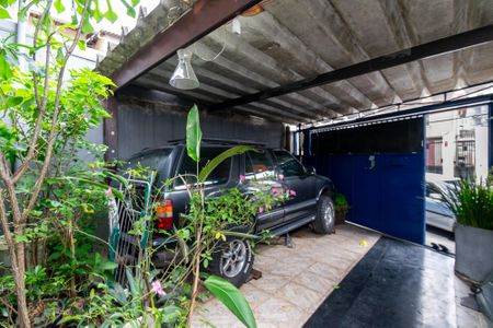 Casa à venda com 218m², 3 quartos e 2 vagas Casa à venda com 218m², 3 quartos e 2 vagasGaragem