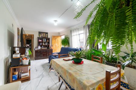 Casa à venda com 218m², 3 quartos e 2 vagas Casa à venda com 218m², 3 quartos e 2 vagasSala