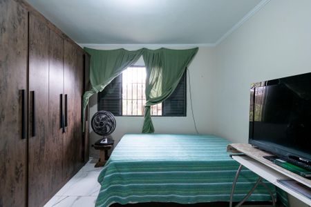 Casa à venda com 218m², 3 quartos e 2 vagas Casa à venda com 218m², 3 quartos e 2 vagasQuarto 2