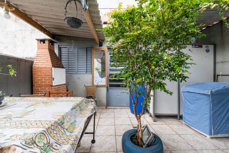 Casa à venda com 218m², 3 quartos e 2 vagas Casa à venda com 218m², 3 quartos e 2 vagasÁrea de Serviço