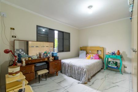 Casa à venda com 218m², 3 quartos e 2 vagas Casa à venda com 218m², 3 quartos e 2 vagasSuíte