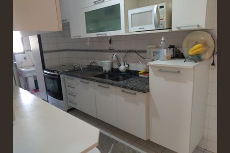 Apartamento à venda com 120m², 4 quartos e 2 vagasCozinha
