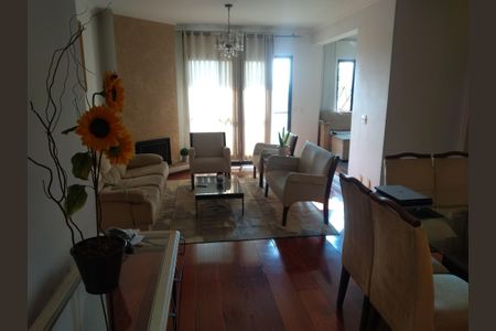 Apartamento à venda com 120m², 4 quartos e 2 vagasSala