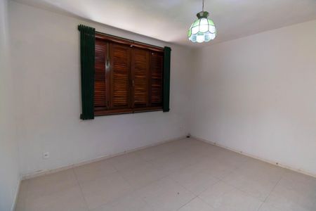 Casa à venda com 539m², 5 quartos e 3 vagasSala 2