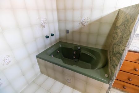 Casa à venda com 539m², 5 quartos e 3 vagasBanheiro da Suíte 1