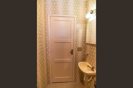 Casa à venda com 539m², 5 quartos e 3 vagasBanheiro Social 1