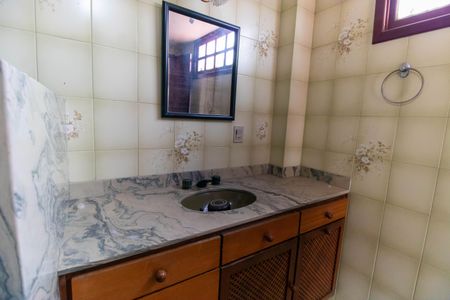 Casa à venda com 539m², 5 quartos e 3 vagasBanheiro da Suíte 1