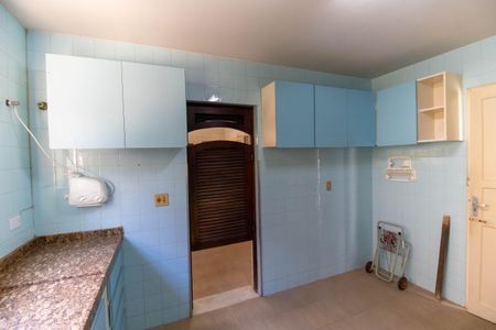 Casa à venda com 539m², 5 quartos e 3 vagasCozinha