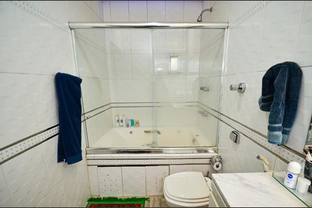Apartamento à venda com 280m², 5 quartos e 1 vaga Apartamento à venda com 280m², 5 quartos e 1 vagaBanheiro Suite