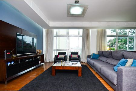 Apartamento à venda com 280m², 5 quartos e 1 vaga Apartamento à venda com 280m², 5 quartos e 1 vagaSala