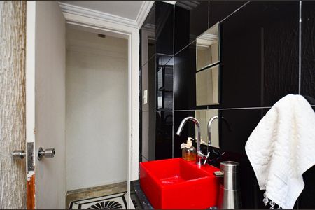 Apartamento à venda com 280m², 5 quartos e 1 vaga Apartamento à venda com 280m², 5 quartos e 1 vagaLavabo