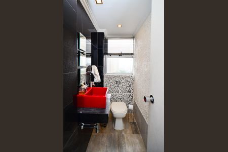 Apartamento à venda com 280m², 5 quartos e 1 vaga Apartamento à venda com 280m², 5 quartos e 1 vagaLavabo