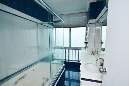 Apartamento à venda com 280m², 5 quartos e 1 vaga Apartamento à venda com 280m², 5 quartos e 1 vagaBanheiro Social