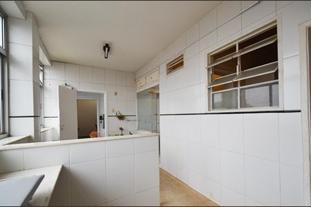 Apartamento à venda com 280m², 5 quartos e 1 vaga Apartamento à venda com 280m², 5 quartos e 1 vagaÁrea de Serviço