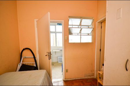 Apartamento à venda com 280m², 5 quartos e 1 vaga Apartamento à venda com 280m², 5 quartos e 1 vagaQuarto de Serviço
