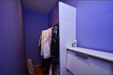 Apartamento à venda com 280m², 5 quartos e 1 vaga Apartamento à venda com 280m², 5 quartos e 1 vagaCloset da suíte
