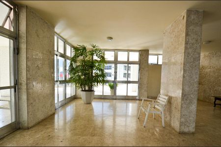 Apartamento à venda com 280m², 5 quartos e 1 vaga Apartamento à venda com 280m², 5 quartos e 1 vagaSalão de Festas