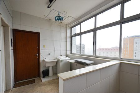 Apartamento à venda com 280m², 5 quartos e 1 vaga Apartamento à venda com 280m², 5 quartos e 1 vagaÁrea de Serviço