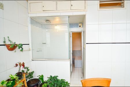 Apartamento à venda com 280m², 5 quartos e 1 vaga Apartamento à venda com 280m², 5 quartos e 1 vagaCozinha e Área de Serviço