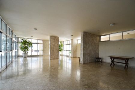 Apartamento à venda com 280m², 5 quartos e 1 vaga Apartamento à venda com 280m², 5 quartos e 1 vagaSalão de Festas