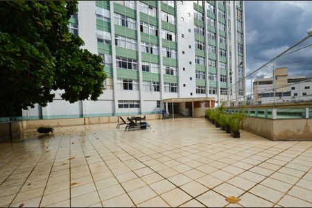 Apartamento à venda com 280m², 5 quartos e 1 vaga Apartamento à venda com 280m², 5 quartos e 1 vagaÁrea comum