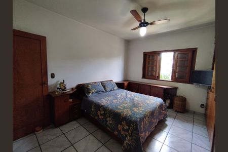 Casa à venda com 340m², 4 quartos e 6 vagasSuíte 1