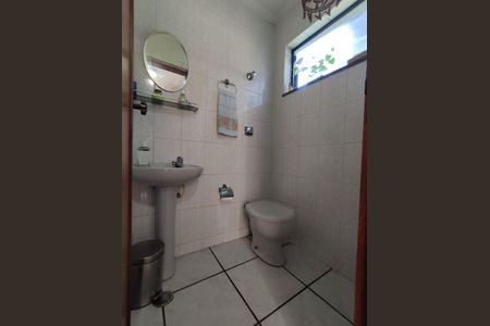 Casa à venda com 340m², 4 quartos e 6 vagasLavado