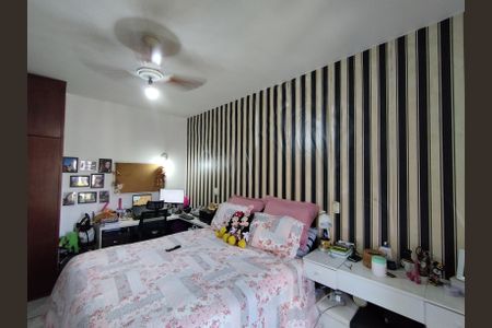 Casa à venda com 340m², 4 quartos e 6 vagasSuíte 2