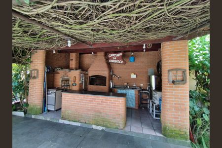 Casa à venda com 340m², 4 quartos e 6 vagasChurrasqueira