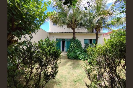 Casa à venda com 340m², 4 quartos e 6 vagasQuintal