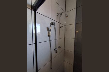 Casa à venda com 340m², 4 quartos e 6 vagasChuveiro aquecedor Solar