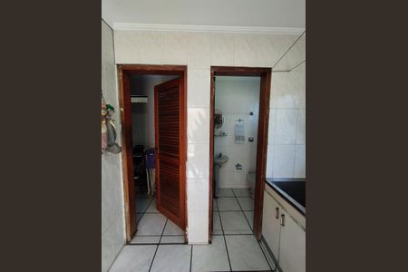 Casa à venda com 340m², 4 quartos e 6 vagasLavado da Área de serviço