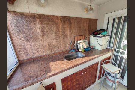 Apartamento à venda com 183m², 4 quartos e 3 vagasChurrasqueira