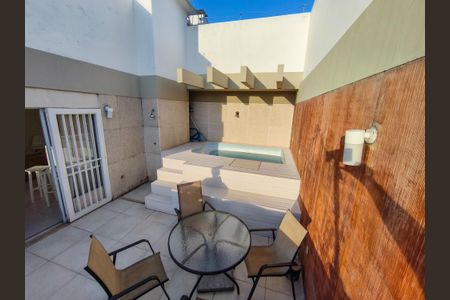 Apartamento à venda com 183m², 4 quartos e 3 vagasPiscina