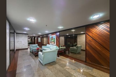 Apartamento à venda com 183m², 4 quartos e 3 vagasFachada e portaria