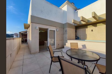 Apartamento à venda com 183m², 4 quartos e 3 vagasPiscina