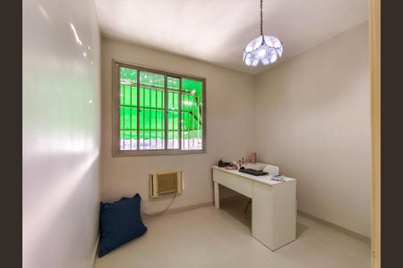 Apartamento à venda com 183m², 4 quartos e 3 vagasQuarto 2