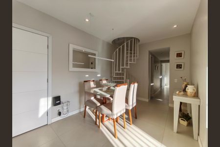 Apartamento à venda com 183m², 4 quartos e 3 vagasSala