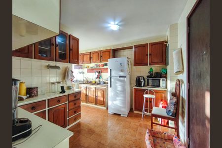 Apartamento à venda com 183m², 4 quartos e 3 vagasCozinha