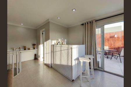 Apartamento à venda com 183m², 4 quartos e 3 vagasHall social