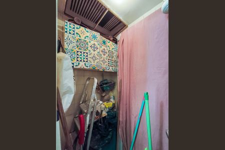 Apartamento à venda com 183m², 4 quartos e 3 vagasBanheiro de serviço