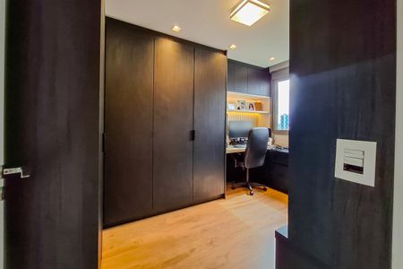 Apartamento à venda com 109m², 3 quartos e 2 vagas Apartamento à venda com 109m², 3 quartos e 2 vagasQuarto 2 - suite