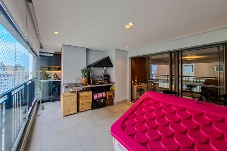 Apartamento à venda com 109m², 3 quartos e 2 vagas Apartamento à venda com 109m², 3 quartos e 2 vagasSacada