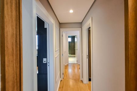 Apartamento à venda com 109m², 3 quartos e 2 vagas Apartamento à venda com 109m², 3 quartos e 2 vagasCorredor