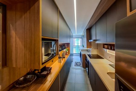 Apartamento à venda com 109m², 3 quartos e 2 vagas Apartamento à venda com 109m², 3 quartos e 2 vagasCozinha