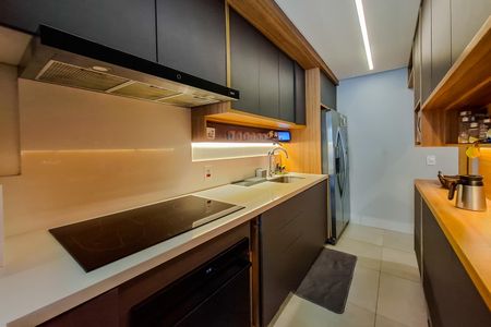 Apartamento à venda com 109m², 3 quartos e 2 vagas Apartamento à venda com 109m², 3 quartos e 2 vagasCozinha