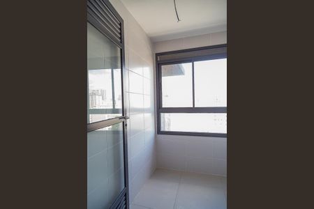 Apartamento à venda com 65m², 2 quartos e 1 vagaÁrea de Serviço